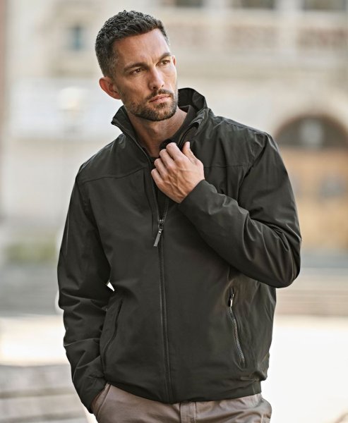 Zoom bild av All Weather Jacket Black