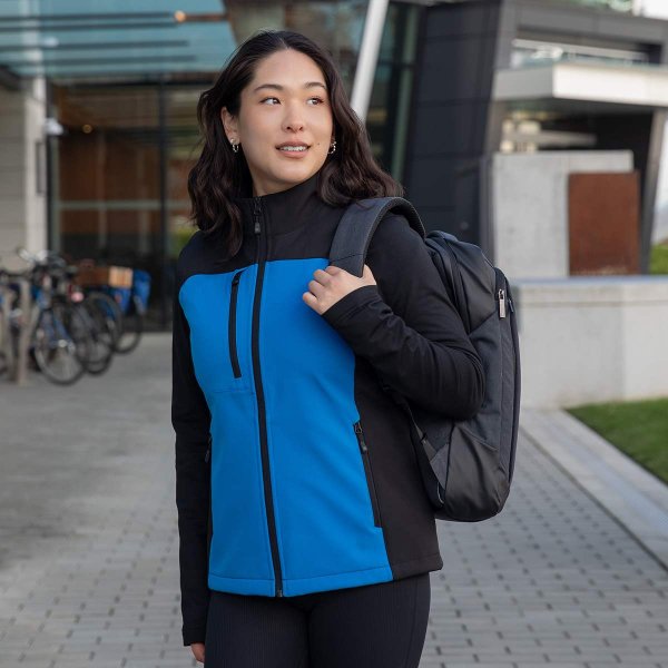 Zoom bild av Women's Cascades Softshell Vest, azur/black