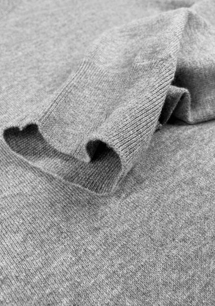 Zoom bild av Elegant round neck, grey