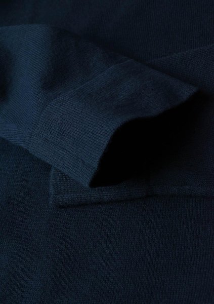 Zoom bild av Woman elegant round neck, navy