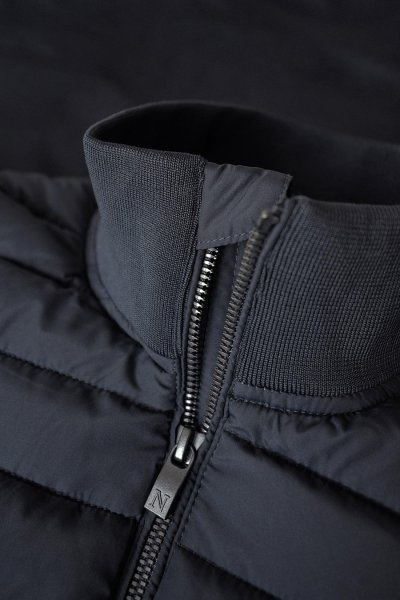 Zoom bild av Versatile hybrid jacket, navy