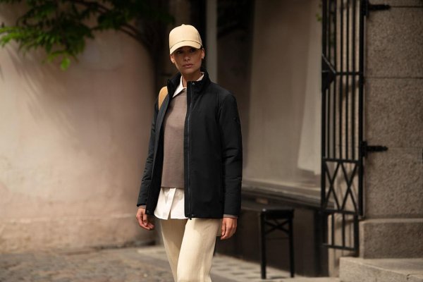 Zoom bild av Woman lightweight stretch jacket, black