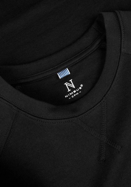 Zoom bild av Luxury lightweight crewneck, black