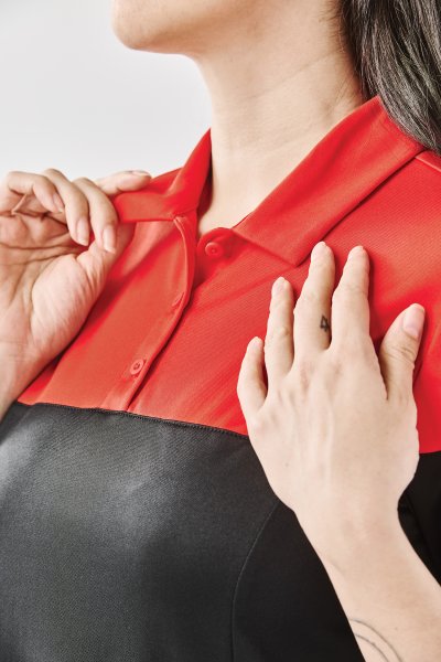 Zoom bild av Women's Monterey Two-Tone S/S Polo, black/red