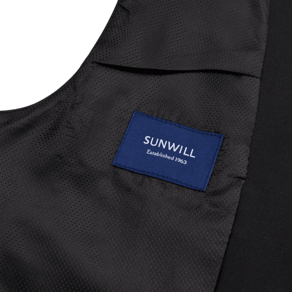 Zoom bild av Traveller mens waistcoat modern fit, black