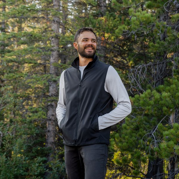 Zoom bild av Men's Sierra Lightweight Vest, black