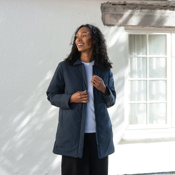 Zoom bild av Women's Cascadia Insulated Jacket, midnight
